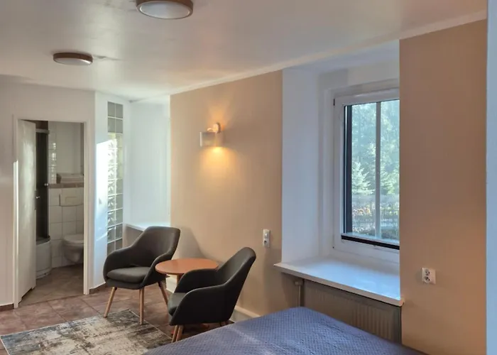 Pod Gadajacym Kotem *