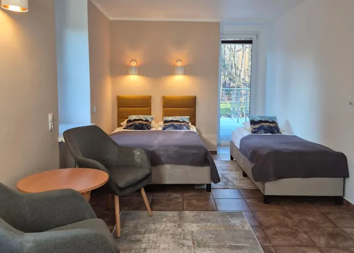 Pod Gadajacym Kotem Długopole-Zdrój